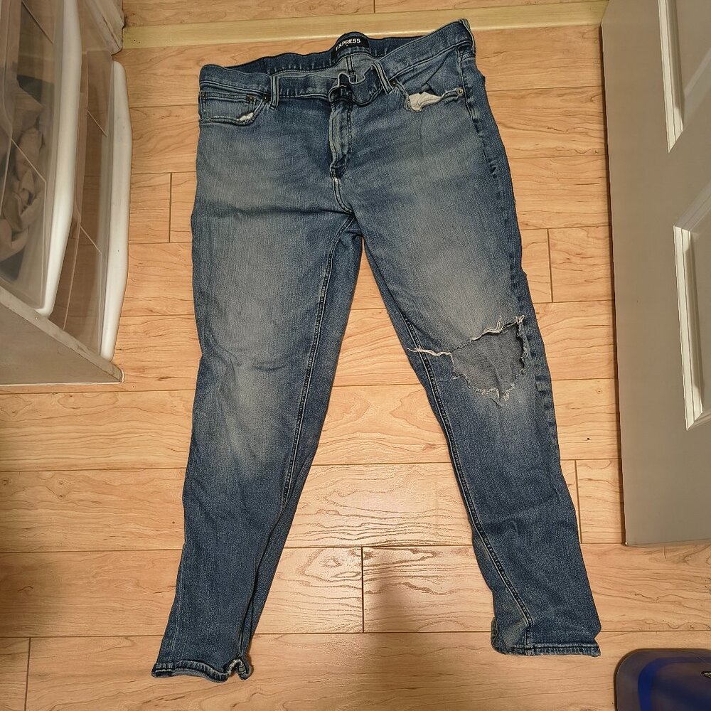 Distressed Express Jeans